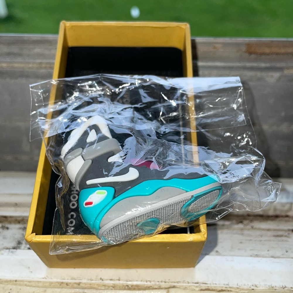 Nike airmag keychain